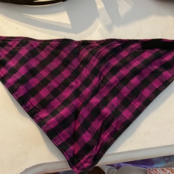 Leather with flannel back neck warmer - Picture 3 of 4